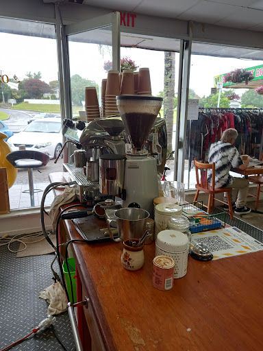 Onerahi Secondhand Goods and Cafe photo