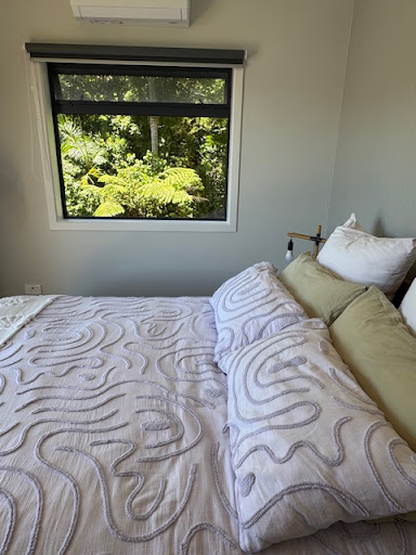 Whangarei Heads Wild Kiwi Cabin photo